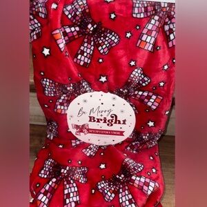 Super Cute 🥰 Disco Bow plush blanket throw by Be Merry + Bright - NEW